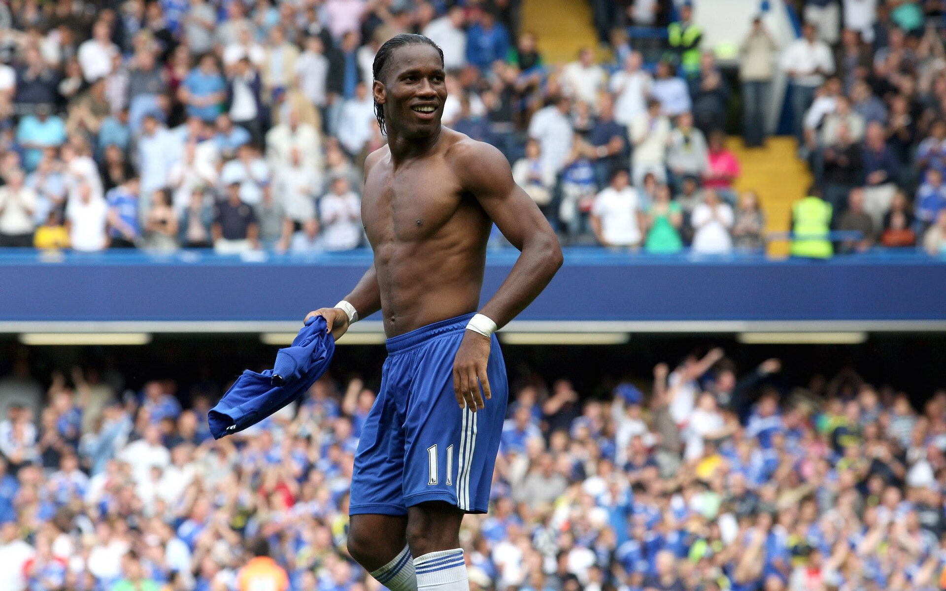 开云官网APP下载-德甲俱乐部的粉丝经济创新，德甲氛围